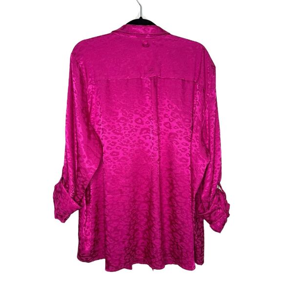 DNA Couture Women’s Plus 3X Leopard Print Hot Pink Satin Blouse - Picture 5 of 6